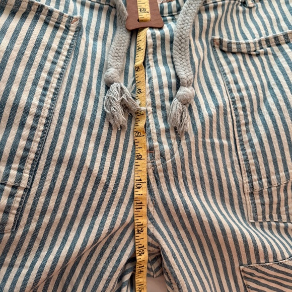 Free People Women’s Moxie Railroad Low-Slung Barrel Jeans - Picture 12 of 14